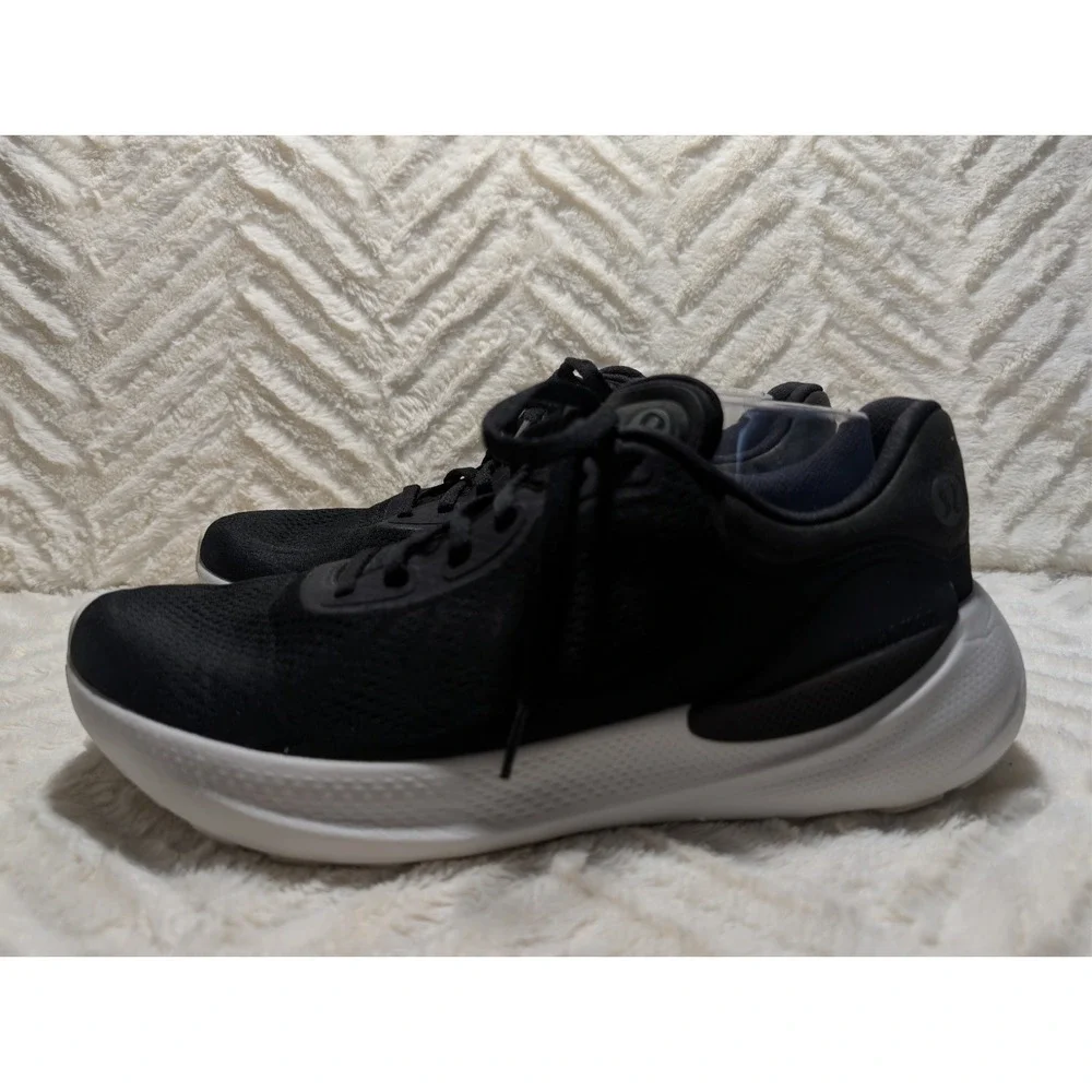 T1 Lululemon Beyondfeel Run Shoes Mens Size 11 Black Running Workout Sneakers - Picture 2 of 11